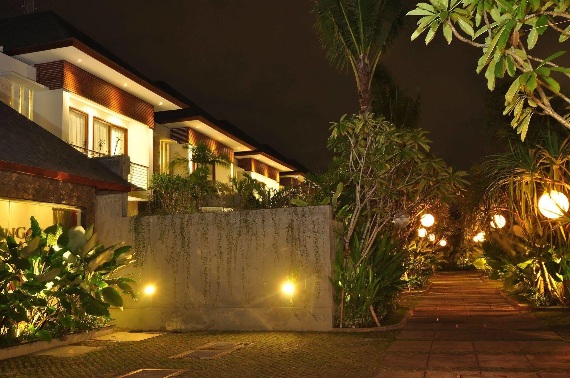 Kampoeng Villa Bali Кута Екстериор снимка