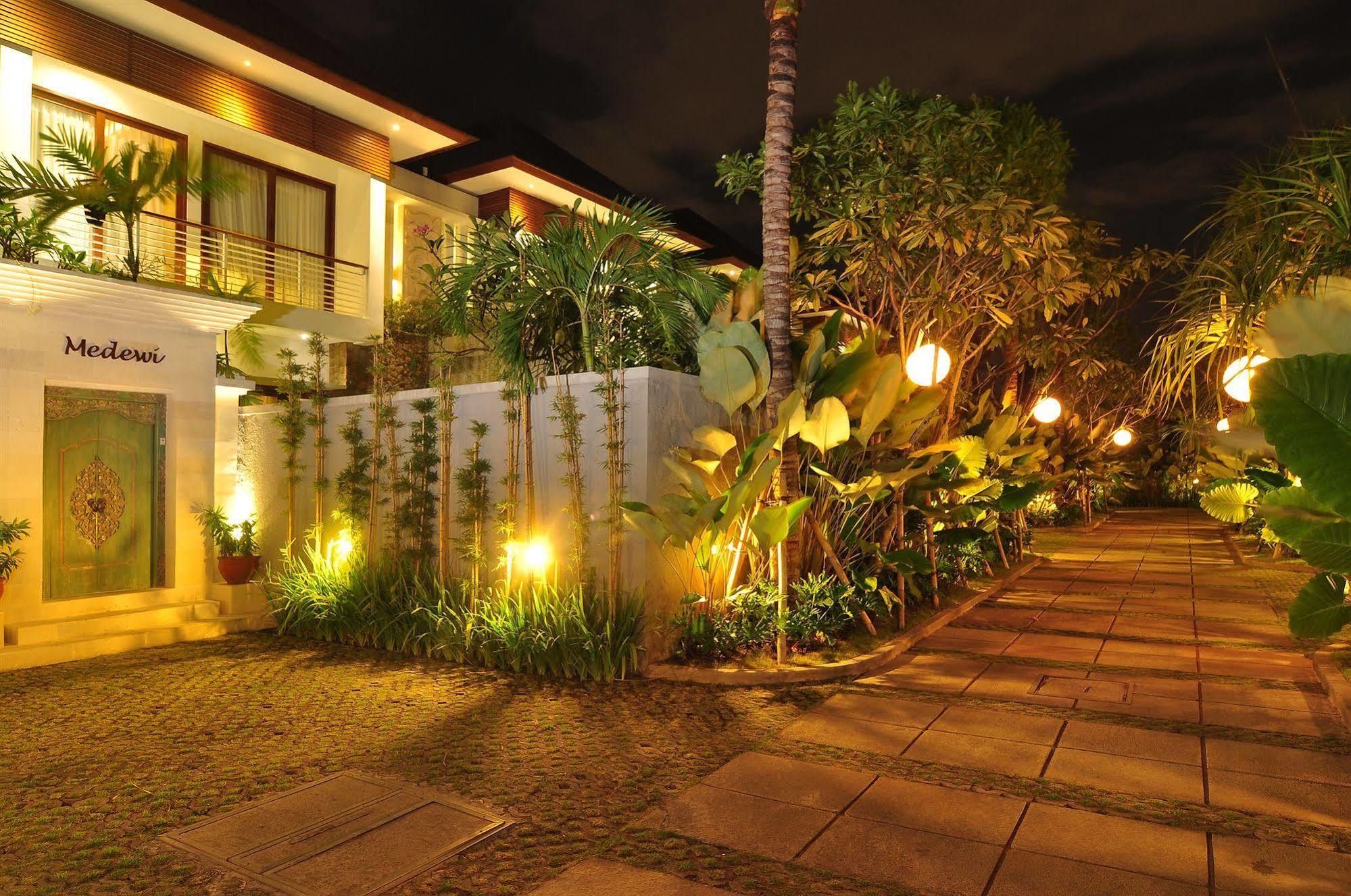 Kampoeng Villa Bali Кута Екстериор снимка