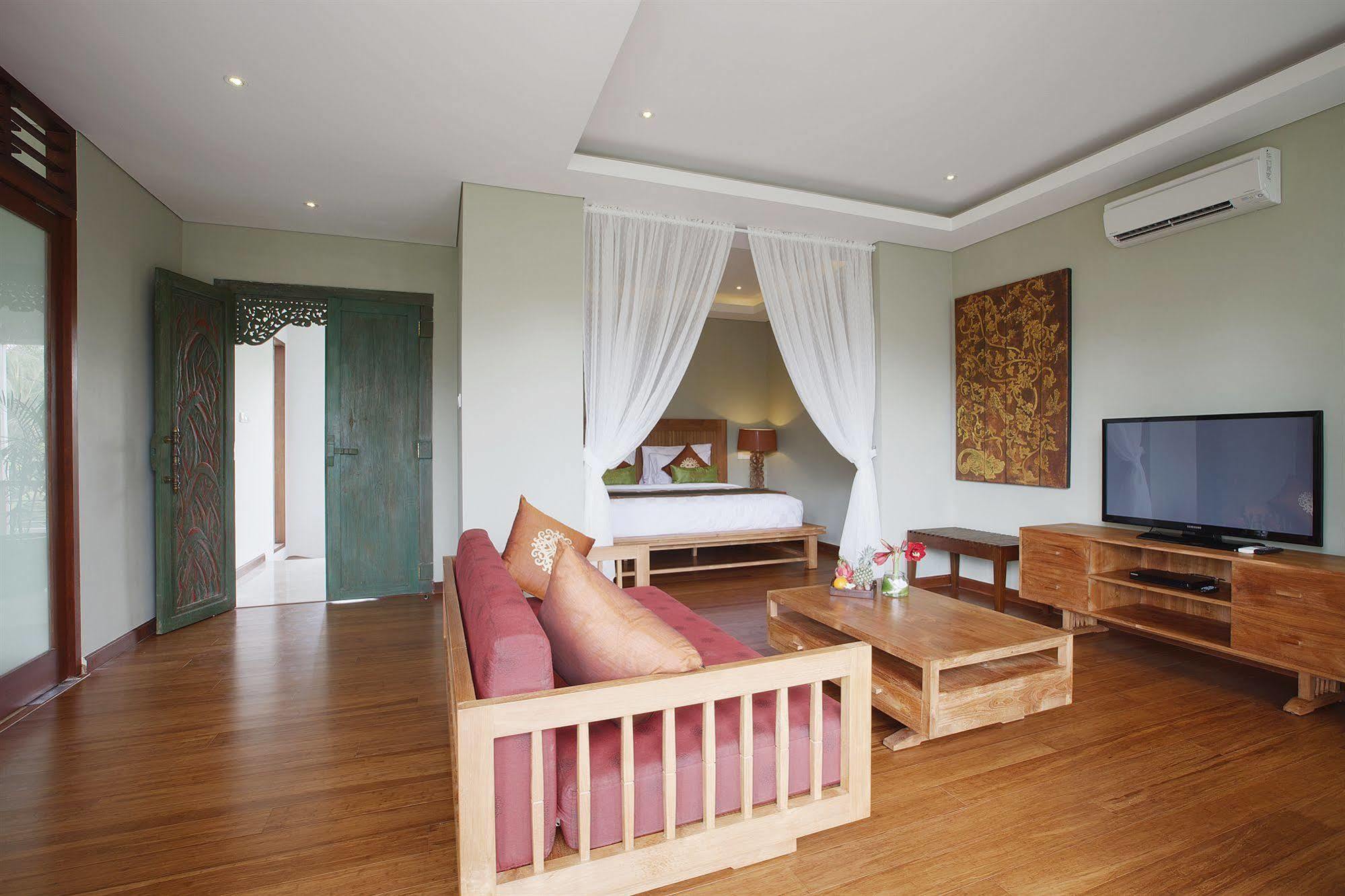 Kampoeng Villa Bali Кута Екстериор снимка